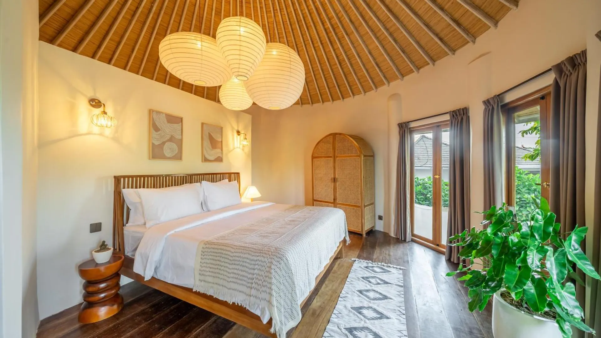 Villa Meraki 5 Bedroom Lush Garden Central Seminyak  Seminyak (Bali)